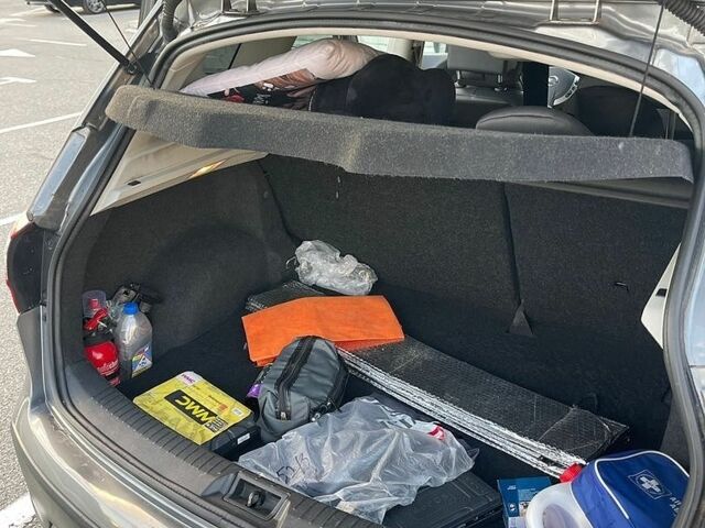 Серый Субару Аутбек, объемом двигателя 2 л и пробегом 269 тыс. км за 10500 $, фото 10 на Automoto.ua