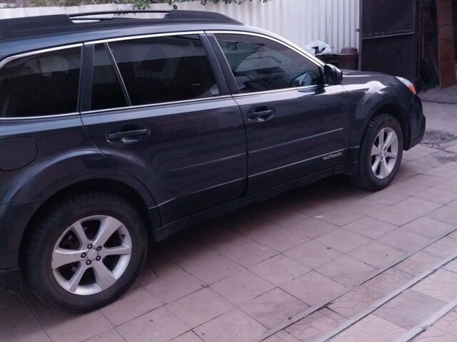 Сірий Субару Аутбек, об'ємом двигуна 2.46 л та пробігом 300 тис. км за 11000 $, фото 4 на Automoto.ua