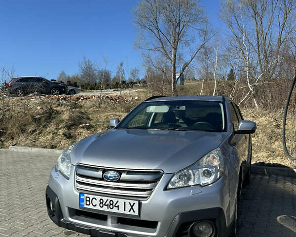 Сірий Субару Аутбек, об'ємом двигуна 2.46 л та пробігом 196 тис. км за 10499 $, фото 1 на Automoto.ua
