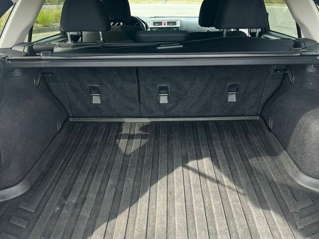 Серый Субару Аутбек, объемом двигателя 2.5 л и пробегом 238 тыс. км за 11000 $, фото 7 на Automoto.ua
