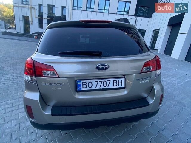 Сірий Субару Аутбек, об'ємом двигуна 2.46 л та пробігом 131 тис. км за 10300 $, фото 6 на Automoto.ua