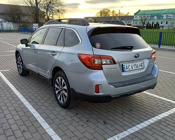 Серый Субару Аутбек, объемом двигателя 2.5 л и пробегом 210 тыс. км за 10990 $, фото 4 на Automoto.ua