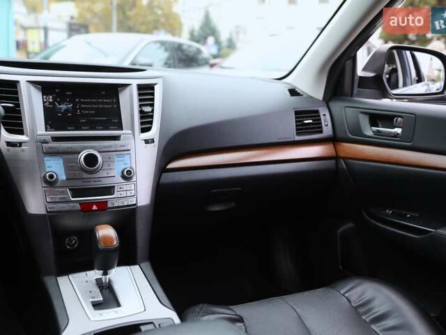 Сірий Субару Аутбек, об'ємом двигуна 2.49 л та пробігом 155 тис. км за 12500 $, фото 12 на Automoto.ua