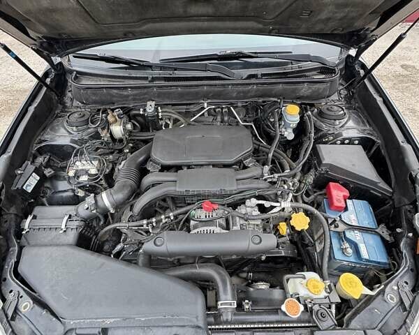 Серый Субару Аутбек, объемом двигателя 2.46 л и пробегом 217 тыс. км за 12600 $, фото 33 на Automoto.ua