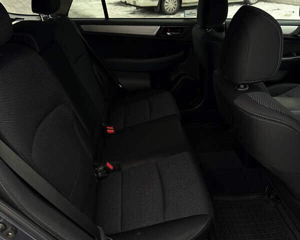 Сірий Субару Аутбек, об'ємом двигуна 2.5 л та пробігом 216 тис. км за 11800 $, фото 37 на Automoto.ua