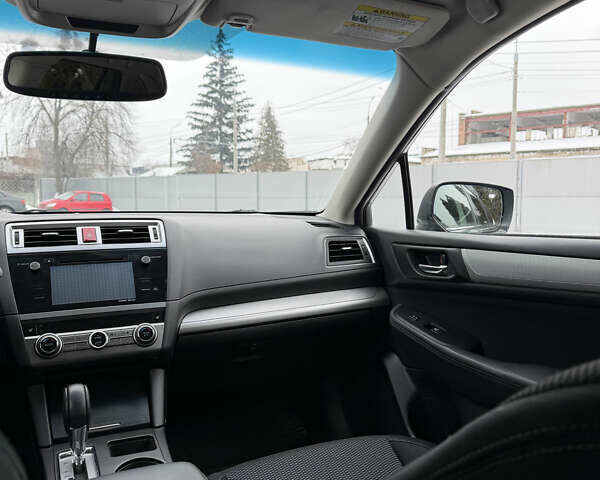 Сірий Субару Аутбек, об'ємом двигуна 2.5 л та пробігом 216 тис. км за 11800 $, фото 44 на Automoto.ua