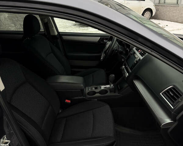 Сірий Субару Аутбек, об'ємом двигуна 2.5 л та пробігом 216 тис. км за 11800 $, фото 41 на Automoto.ua