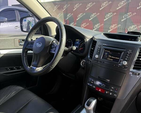 Серый Субару Аутбек, объемом двигателя 2.46 л и пробегом 217 тыс. км за 11500 $, фото 43 на Automoto.ua