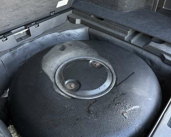 Серый Субару Аутбек, объемом двигателя 2.46 л и пробегом 217 тыс. км за 11500 $, фото 15 на Automoto.ua