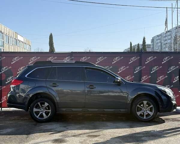 Серый Субару Аутбек, объемом двигателя 2.46 л и пробегом 217 тыс. км за 11500 $, фото 3 на Automoto.ua
