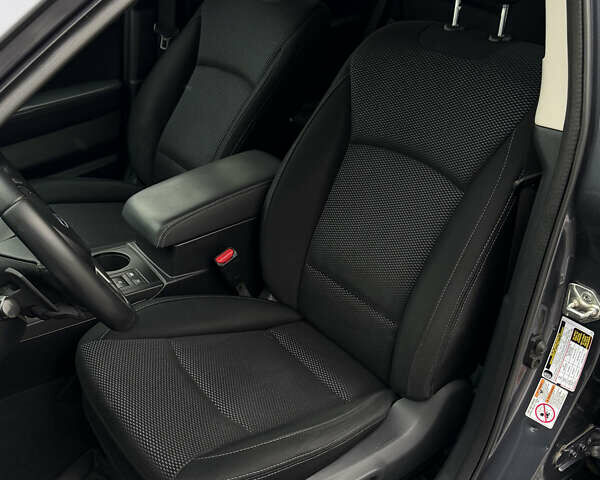 Сірий Субару Аутбек, об'ємом двигуна 2.5 л та пробігом 216 тис. км за 11800 $, фото 28 на Automoto.ua