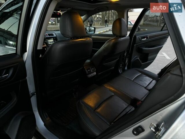 Сірий Субару Аутбек, об'ємом двигуна 2.5 л та пробігом 205 тис. км за 13000 $, фото 24 на Automoto.ua