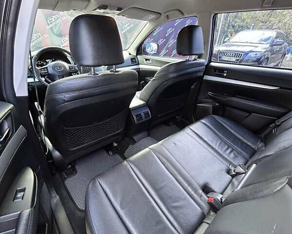 Сірий Субару Аутбек, об'ємом двигуна 2.46 л та пробігом 217 тис. км за 13600 $, фото 22 на Automoto.ua