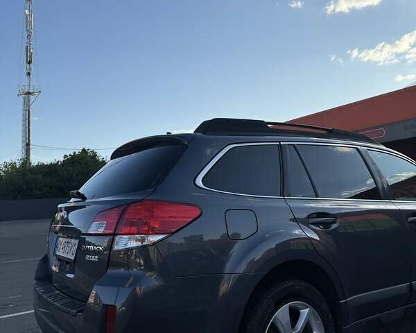 Серый Субару Аутбек, объемом двигателя 2.46 л и пробегом 155 тыс. км за 11750 $, фото 7 на Automoto.ua