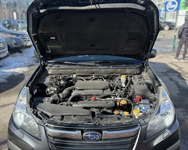 Серый Субару Аутбек, объемом двигателя 2.46 л и пробегом 217 тыс. км за 11500 $, фото 45 на Automoto.ua