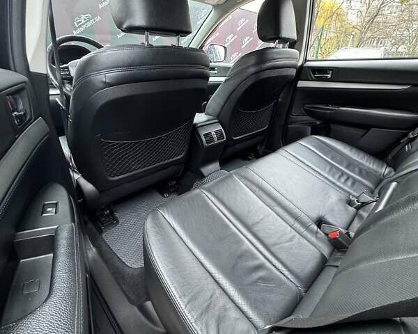 Серый Субару Аутбек, объемом двигателя 2.46 л и пробегом 217 тыс. км за 12600 $, фото 16 на Automoto.ua