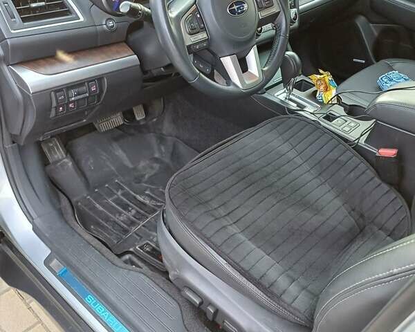 Серый Субару Аутбек, объемом двигателя 2.5 л и пробегом 210 тыс. км за 10990 $, фото 27 на Automoto.ua