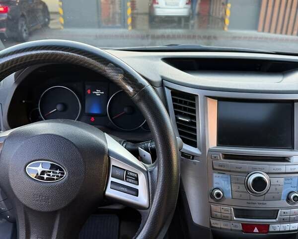 Серый Субару Аутбек, объемом двигателя 2.46 л и пробегом 155 тыс. км за 11750 $, фото 11 на Automoto.ua