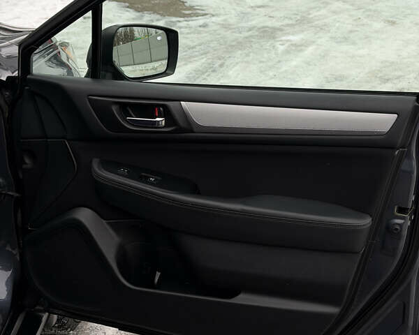 Сірий Субару Аутбек, об'ємом двигуна 2.5 л та пробігом 216 тис. км за 11800 $, фото 39 на Automoto.ua