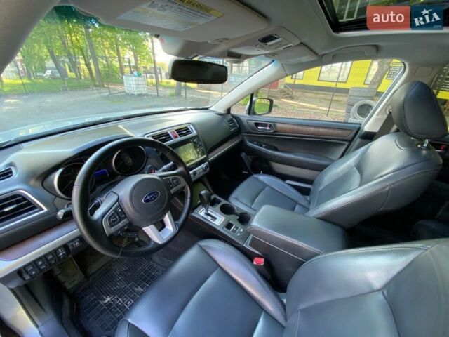 Сірий Субару Аутбек, об'ємом двигуна 2.5 л та пробігом 125 тис. км за 15100 $, фото 3 на Automoto.ua