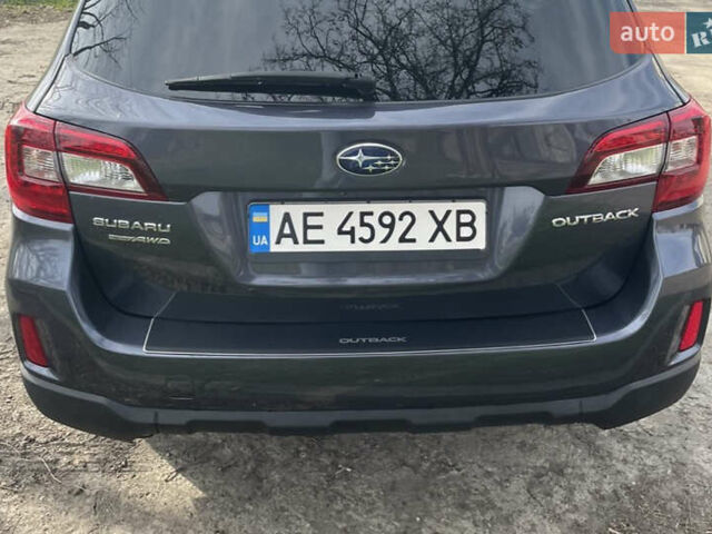 Серый Субару Аутбек, объемом двигателя 2.5 л и пробегом 999 тыс. км за 14700 $, фото 4 на Automoto.ua