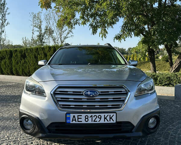 Серый Субару Аутбек, объемом двигателя 2.5 л и пробегом 103 тыс. км за 15300 $, фото 2 на Automoto.ua