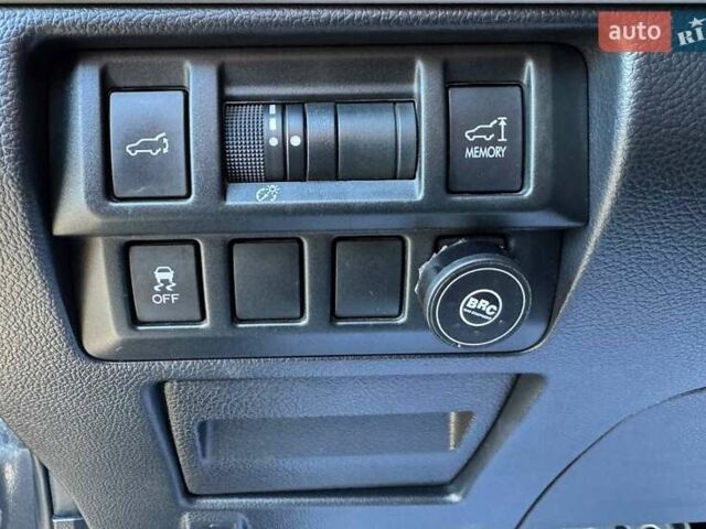 Серый Субару Аутбек, объемом двигателя 2.46 л и пробегом 278 тыс. км за 12400 $, фото 9 на Automoto.ua