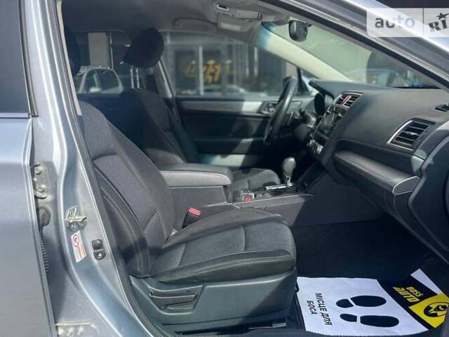 Сірий Субару Аутбек, об'ємом двигуна 2.5 л та пробігом 185 тис. км за 13500 $, фото 17 на Automoto.ua