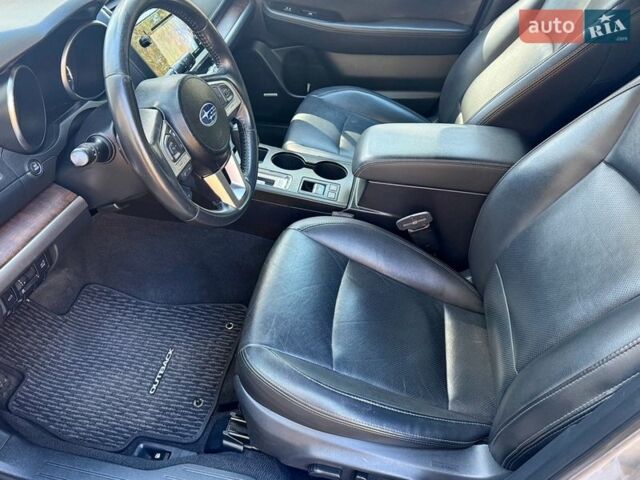Сірий Субару Аутбек, об'ємом двигуна 2.5 л та пробігом 171 тис. км за 13900 $, фото 8 на Automoto.ua