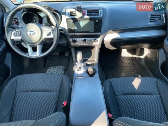 Серый Субару Аутбек, объемом двигателя 2.5 л и пробегом 148 тыс. км за 14000 $, фото 27 на Automoto.ua