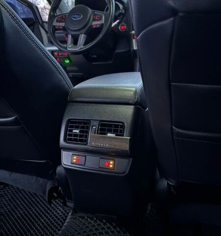 Серый Субару Аутбек, объемом двигателя 2.5 л и пробегом 207 тыс. км за 15700 $, фото 16 на Automoto.ua