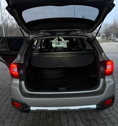 Серый Субару Аутбек, объемом двигателя 2.5 л и пробегом 207 тыс. км за 15700 $, фото 19 на Automoto.ua