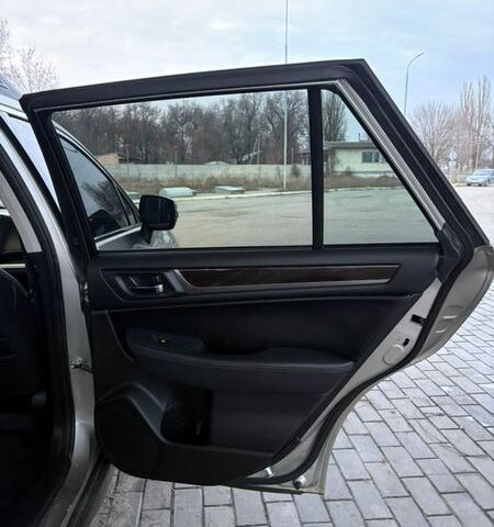 Серый Субару Аутбек, объемом двигателя 2.5 л и пробегом 207 тыс. км за 15700 $, фото 14 на Automoto.ua