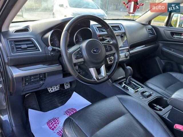 Серый Субару Аутбек, объемом двигателя 2.46 л и пробегом 278 тыс. км за 12400 $, фото 10 на Automoto.ua