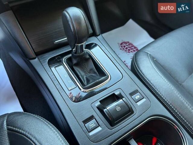 Серый Субару Аутбек, объемом двигателя 2.46 л и пробегом 278 тыс. км за 12400 $, фото 11 на Automoto.ua