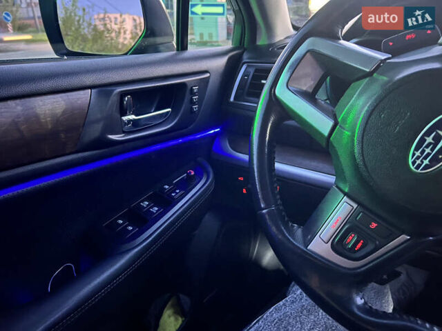 Субару Аутбек 2015 у Хмельницькому на Automoto.ua Сірий Субару Аутбек, об'ємом двигуна 2.5 л та пробігом 289 тис. км за 11600 $, фото 1 на Automoto.ua