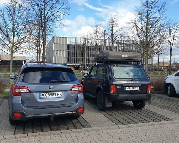 Сірий Субару Аутбек, об'ємом двигуна 2 л та пробігом 176 тис. км за 17900 $, фото 2 на Automoto.ua