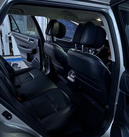 Серый Субару Аутбек, объемом двигателя 2.5 л и пробегом 207 тыс. км за 15700 $, фото 15 на Automoto.ua