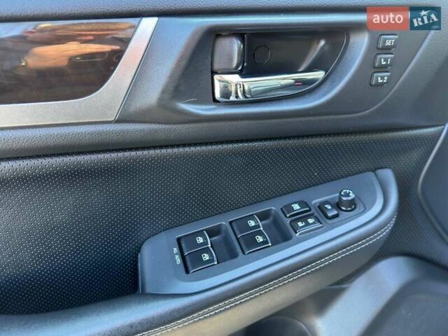 Серый Субару Аутбек, объемом двигателя 2.46 л и пробегом 278 тыс. км за 12400 $, фото 8 на Automoto.ua