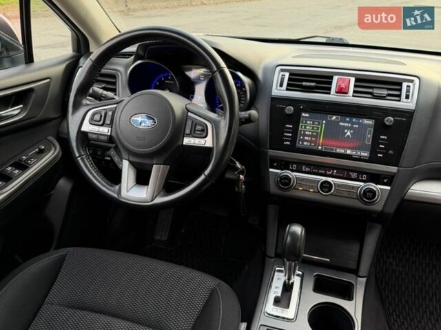 Серый Субару Аутбек, объемом двигателя 2.46 л и пробегом 106 тыс. км за 14999 $, фото 7 на Automoto.ua