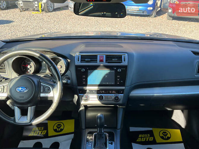 Серый Субару Аутбек, объемом двигателя 2 л и пробегом 190 тыс. км за 15000 $, фото 10 на Automoto.ua