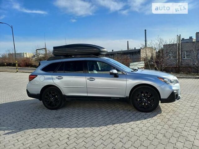 Сірий Субару Аутбек, об'ємом двигуна 3.6 л та пробігом 112 тис. км за 15500 $, фото 5 на Automoto.ua