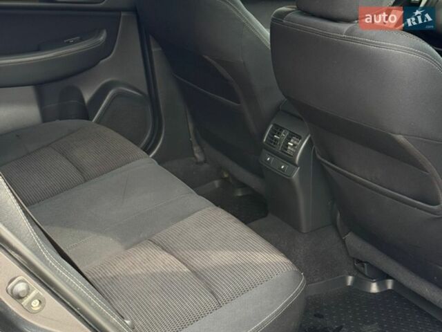 Серый Субару Аутбек, объемом двигателя 2.5 л и пробегом 155 тыс. км за 14500 $, фото 21 на Automoto.ua