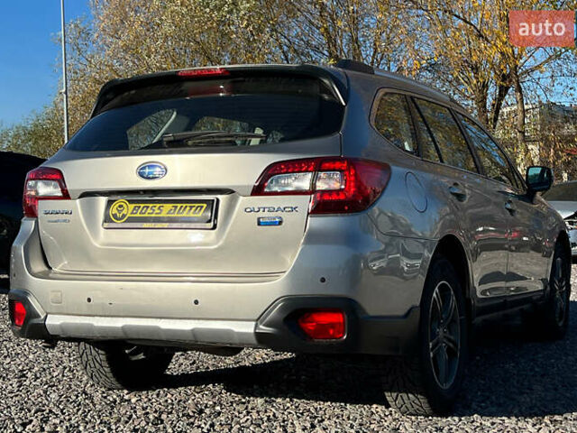 Серый Субару Аутбек, объемом двигателя 2 л и пробегом 190 тыс. км за 15000 $, фото 5 на Automoto.ua