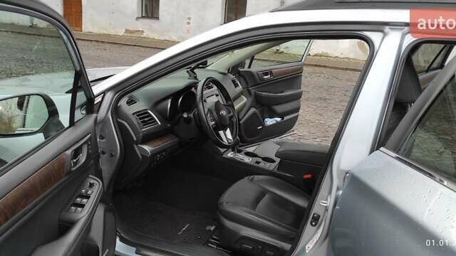 Сірий Субару Аутбек, об'ємом двигуна 2.5 л та пробігом 145 тис. км за 15600 $, фото 9 на Automoto.ua