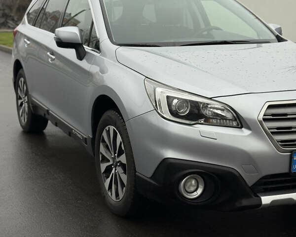 Серый Субару Аутбек, объемом двигателя 2.5 л и пробегом 170 тыс. км за 14800 $, фото 4 на Automoto.ua