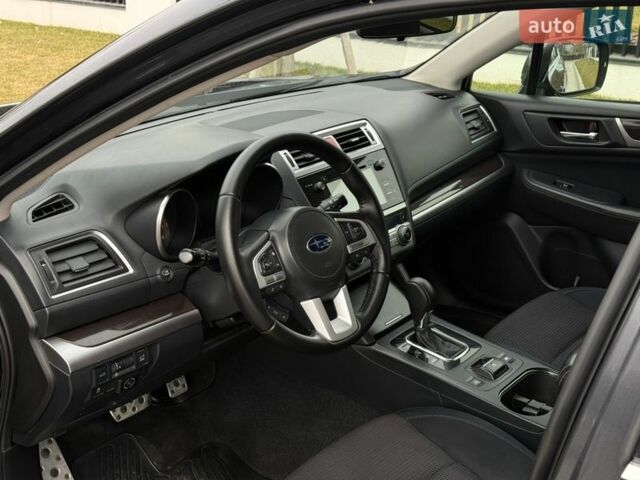 Серый Субару Аутбек, объемом двигателя 2.5 л и пробегом 155 тыс. км за 14500 $, фото 16 на Automoto.ua