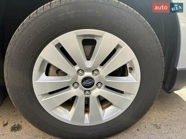 Сірий Субару Аутбек, об'ємом двигуна 2.46 л та пробігом 141 тис. км за 14800 $, фото 12 на Automoto.ua