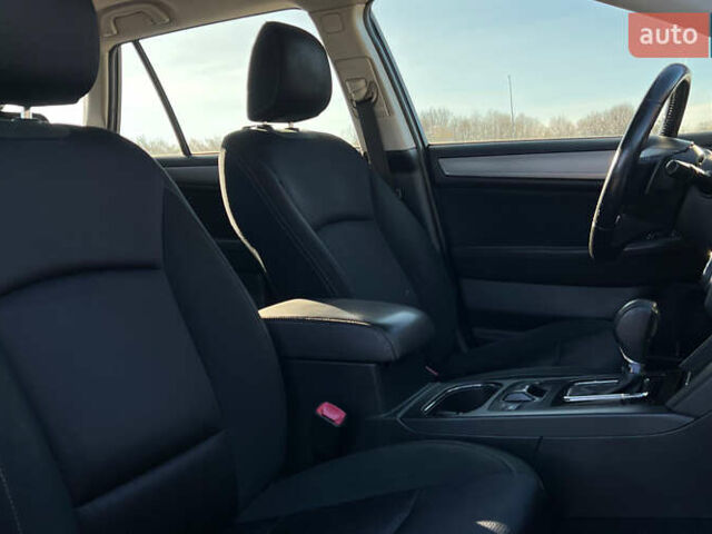 Серый Субару Аутбек, объемом двигателя 2 л и пробегом 190 тыс. км за 15000 $, фото 16 на Automoto.ua