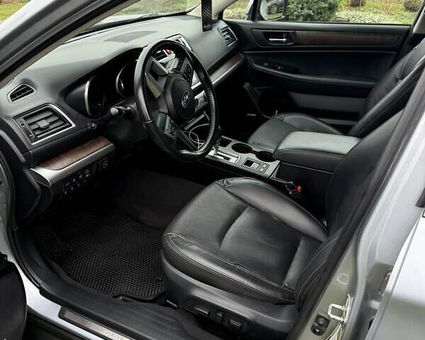 Серый Субару Аутбек, объемом двигателя 2.46 л и пробегом 175 тыс. км за 13000 $, фото 8 на Automoto.ua